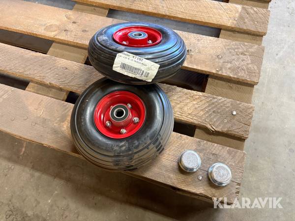 Helgjutna däck med fälg 2st