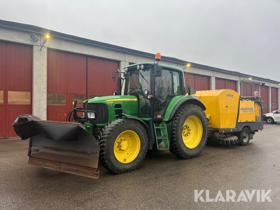 Traktor med sopmaskin John Deere 6430 premium