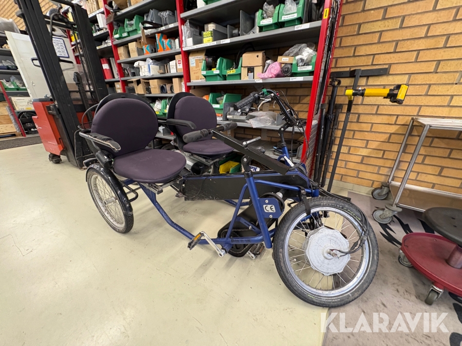 Side-By-Side Cykel. Trident industri