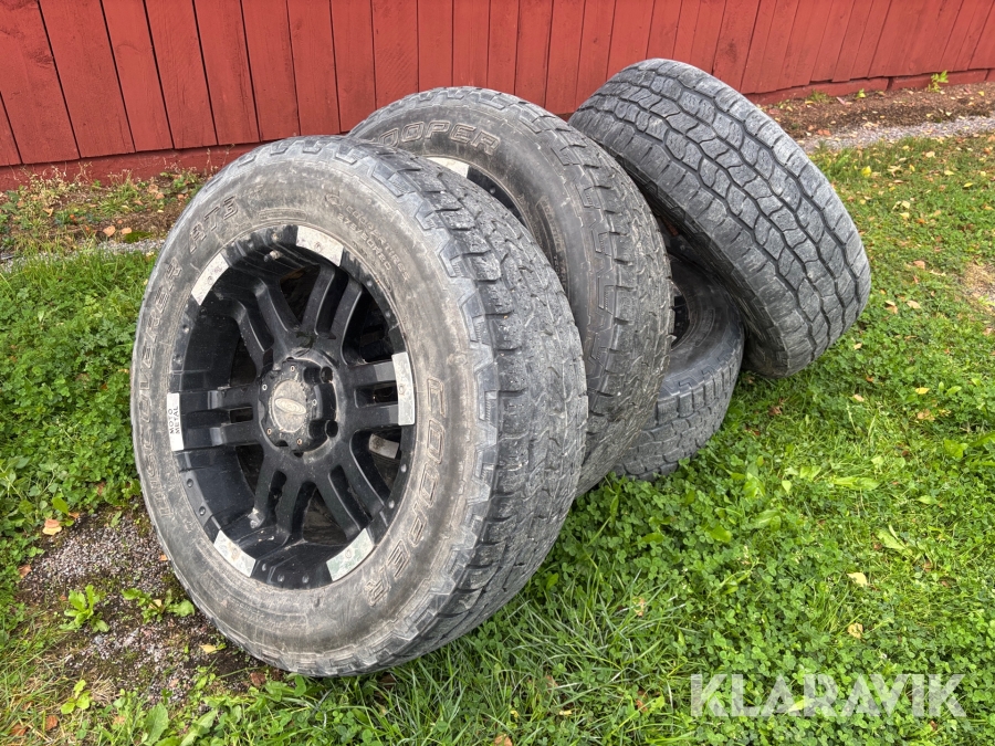 Fälg och däck för Dodge Ram
