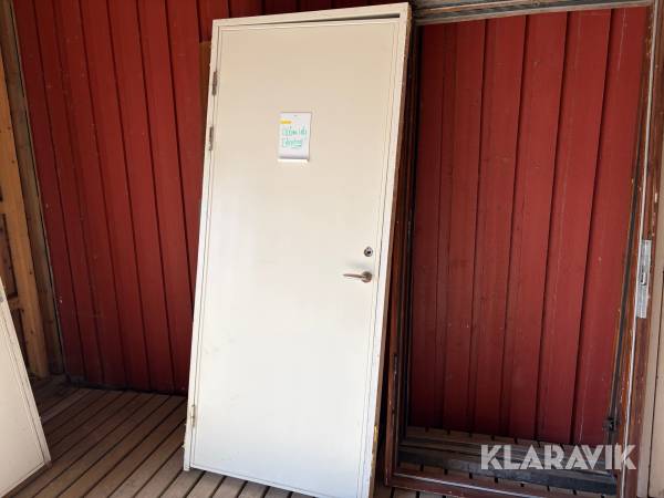 Dörr med karm