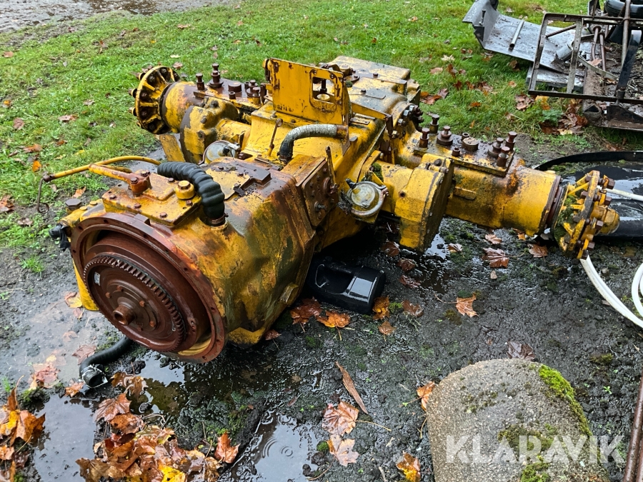 Bakaxel till dumper Volvo BM 860 med konverter