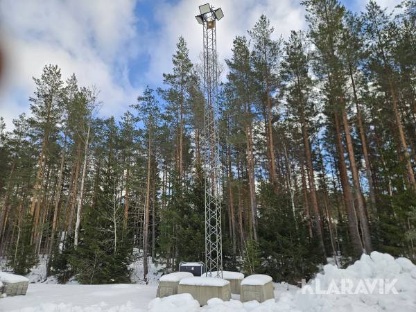 Fackverksmaster med motvikter 10 m