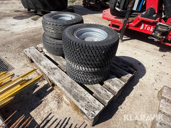 Däck till vägsladd Duro / BKT 20x8.00-10 & 20.5x8-10