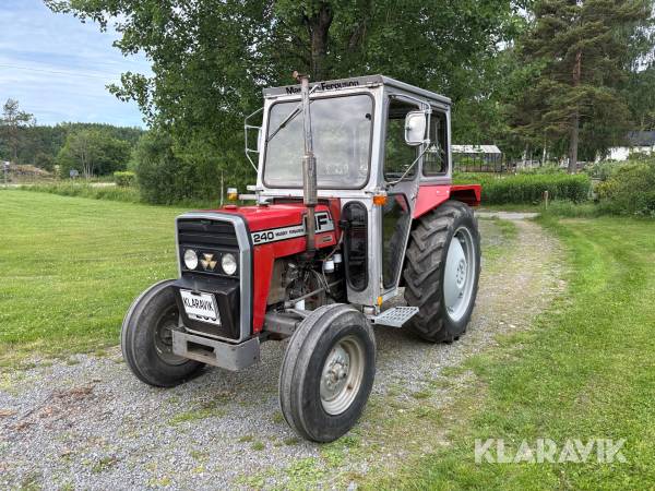 Veterantraktor Massey Ferguson 240