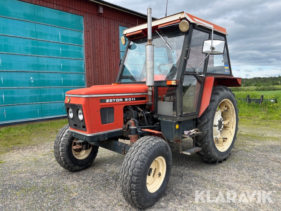 Traktor Zetor 5011