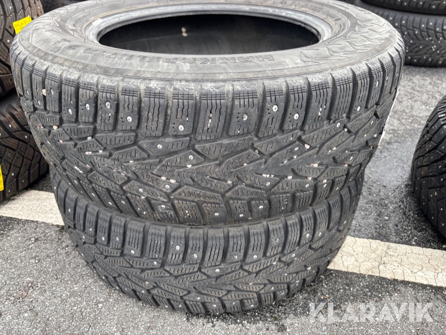 Vinterdäck Nokian Hakkapelitta 215/65-16 dubb