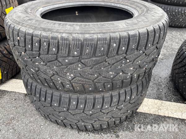Vinterdäck Nokian Hakkapelitta 215/65-16 dubb