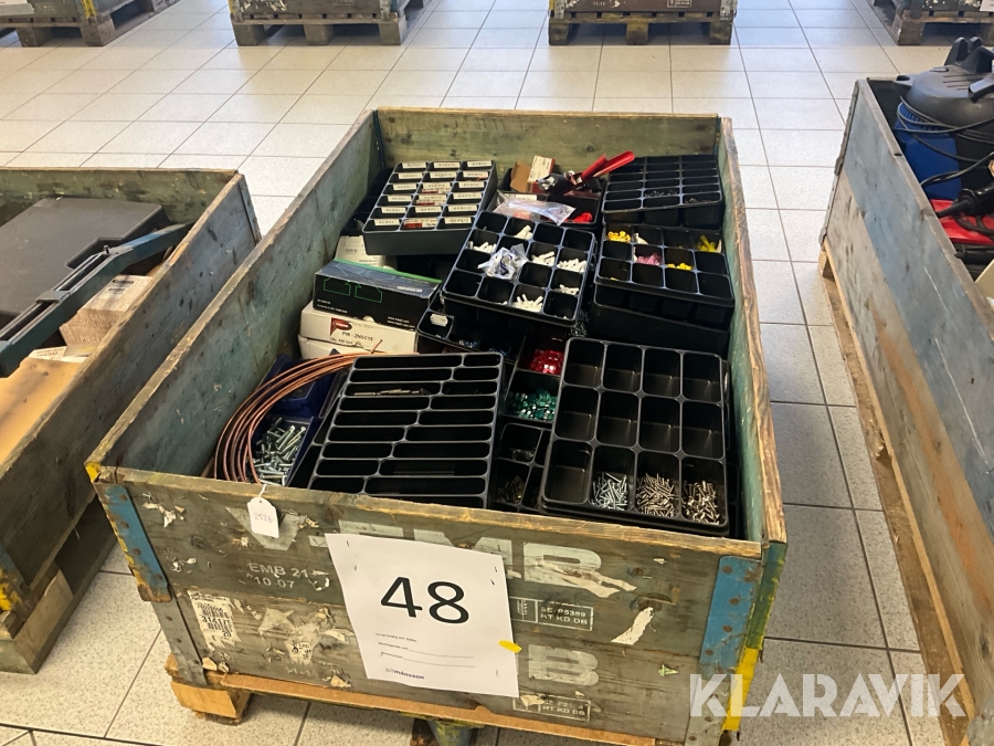 Diverse sortimentlådor förbrukningsmaterial