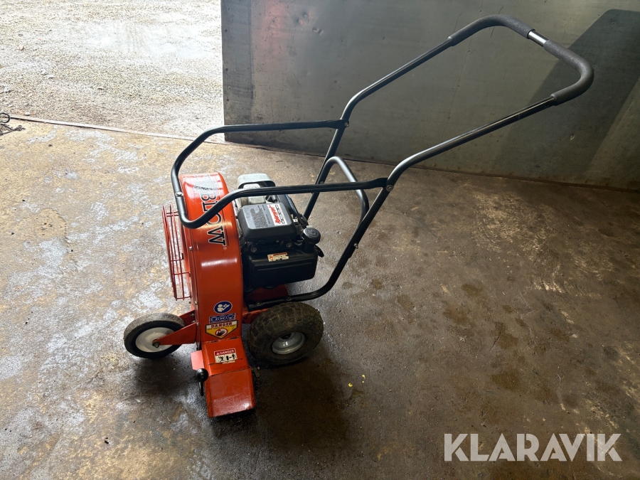 Lövblås Billy Goat QB553HC