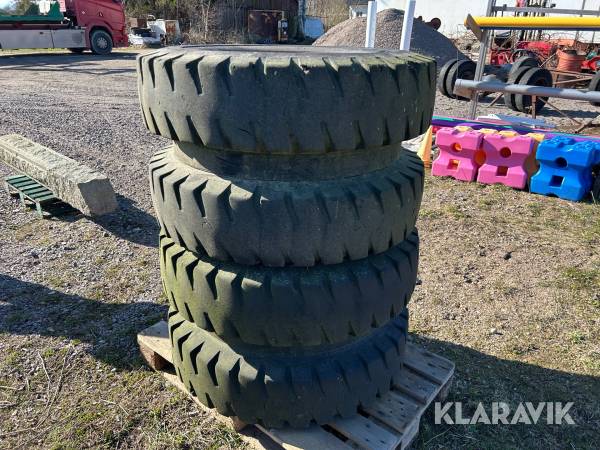 Entreprenaddäck Nokia 10.00-20