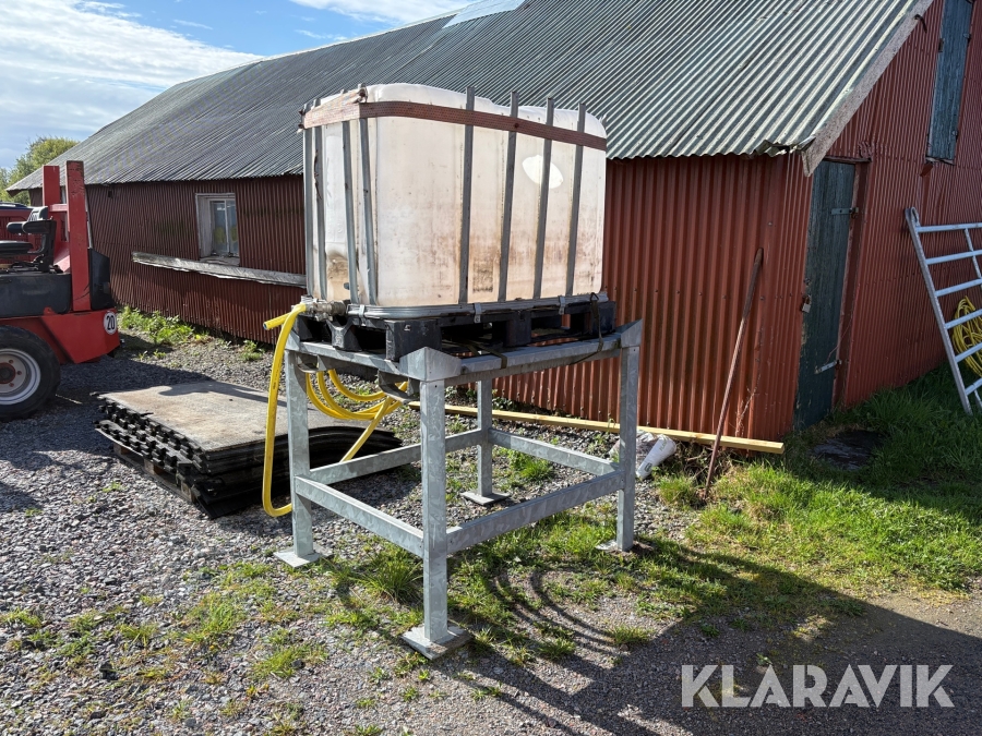 Isotank med ställning 600 liter