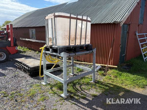 Isotank med ställning 600 liter