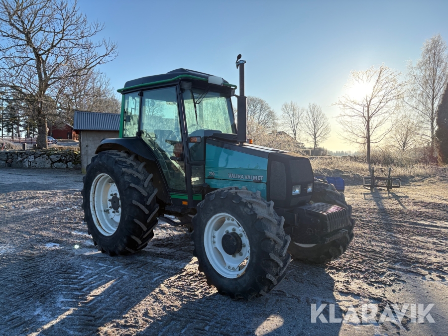 Traktor Valmet 700