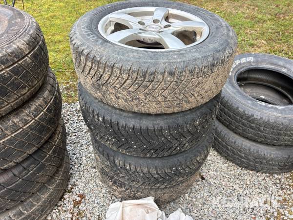 Däck med fälg Vredestein 195/65R15