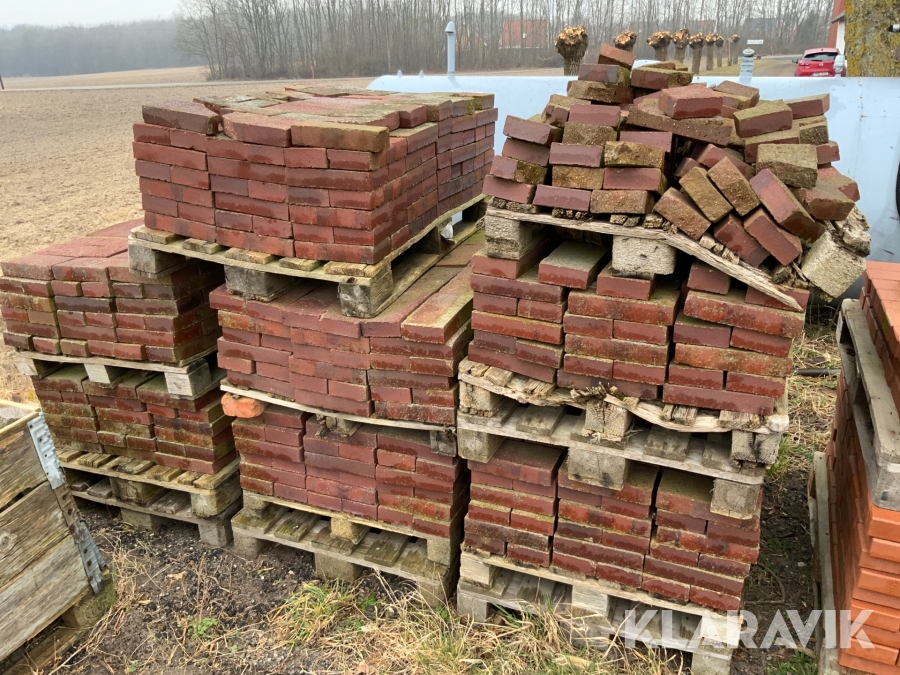 Marktegel Höganäs 25x12,5 30 kvadratmeter + halvsten