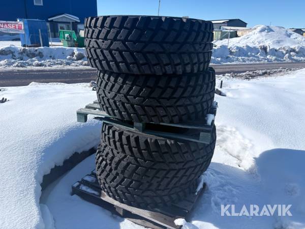 Entreprenaddäck Dubbade 420/65 R24 Nokian TRI 2 4st