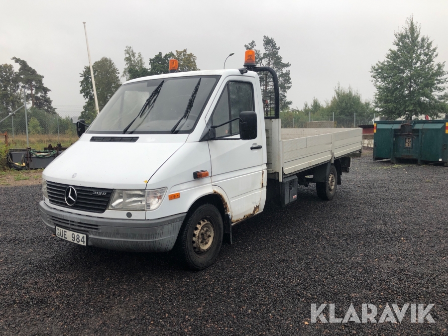 Mercedes Benz  Sprinter 312 D Pickup/Chassi med flak och kran