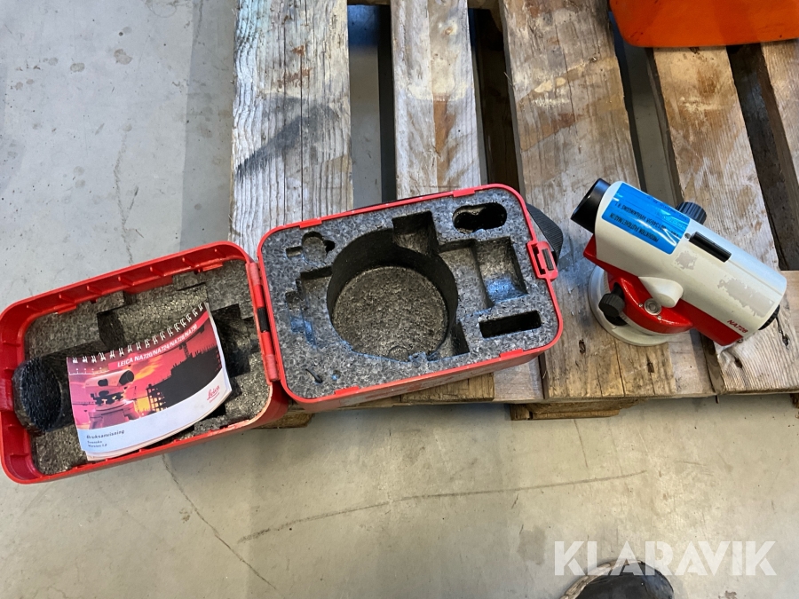 Avvägningsinstrument Leica NA728