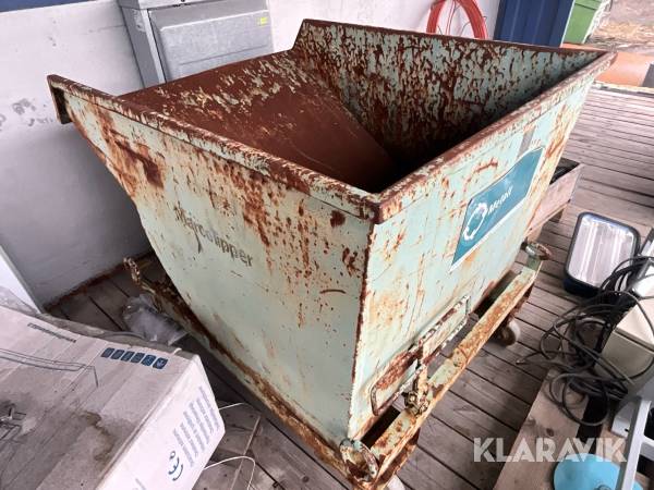 Tippbar skrotcontainer