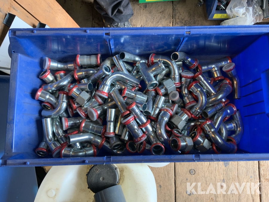 Diverse rörkopplingar 18mm zink