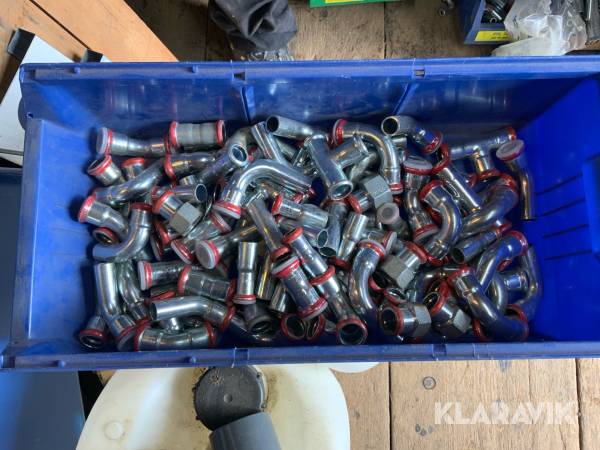 Diverse rörkopplingar 18mm zink
