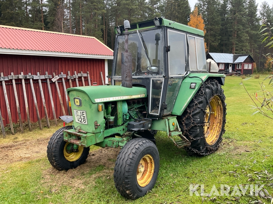 Traktor John Deere 2130