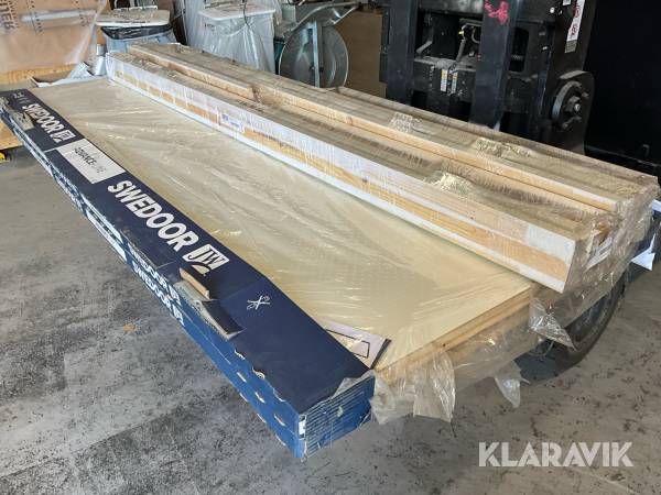 Massivdörr Swedoor MD 10x21V vit 2st med karm