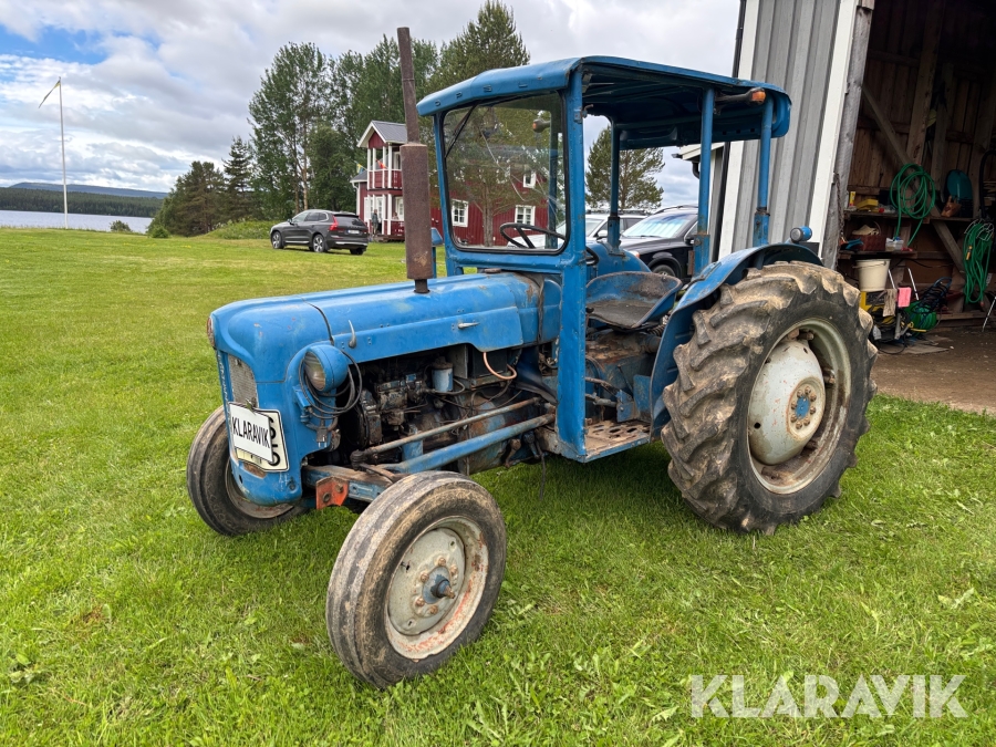 Traktor Fordson Dextra
