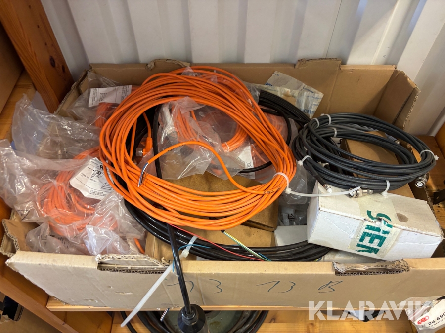 Diverse kablar/tillbehör