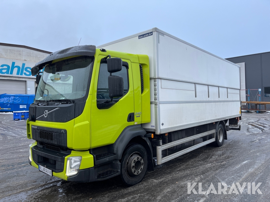 Distributionsbil Lastbil Volvo FL 42 R 240 med höj och sänkbart skåp