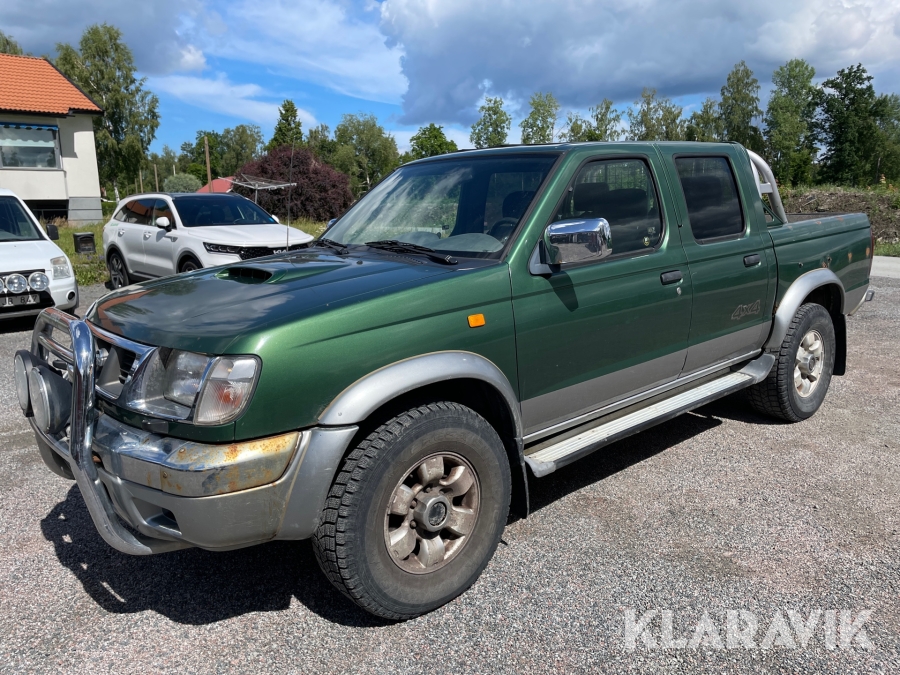 Pickup Nissan Kingcab NP300 Dubbelhytt 2.5 4WD