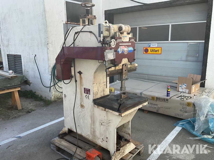 Kantbock Nymek BWP-30H