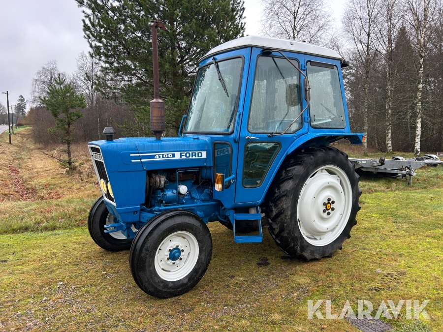 Traktor Ford 4100