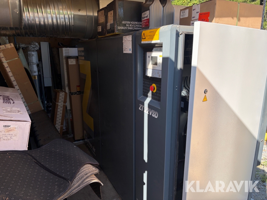 Komplett kompressoranläggning i 20 fots container Atlas Copco ZT 22VSD