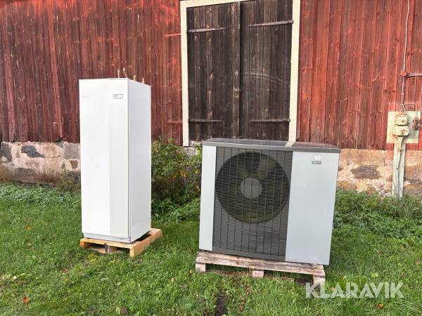 Värmepump Nibe 2120-16 & VVM 310 inne & utedel