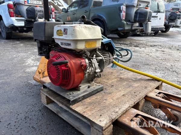 Motordriven högtryckstvätt Honda med IBC tank