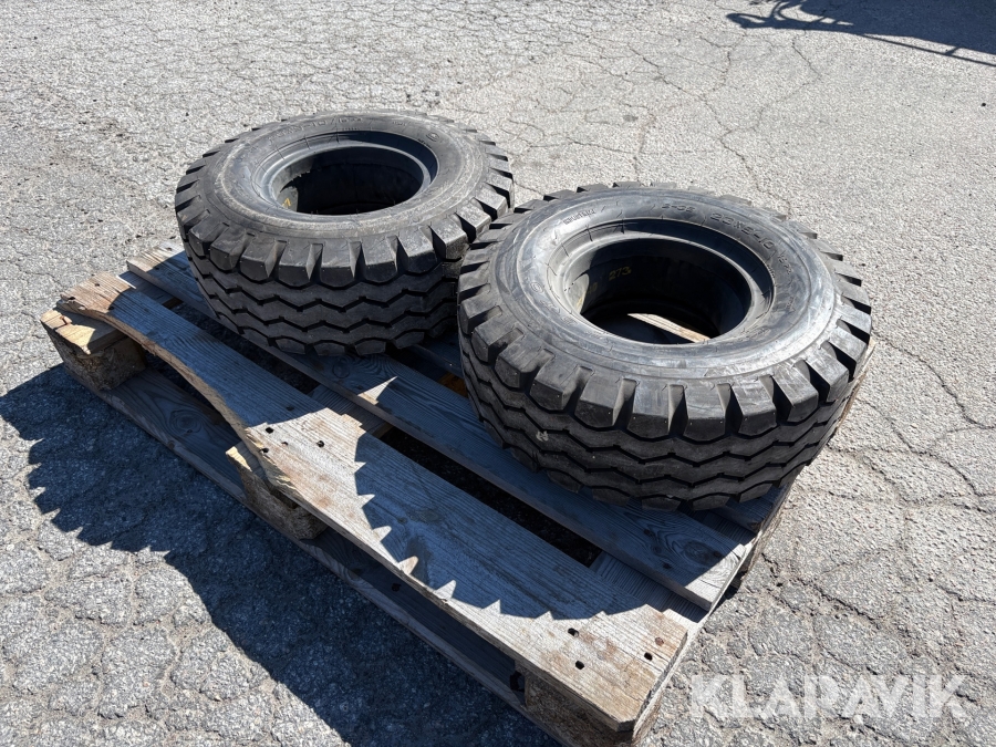 Truckdäck Toyo 23x9-10 två styck