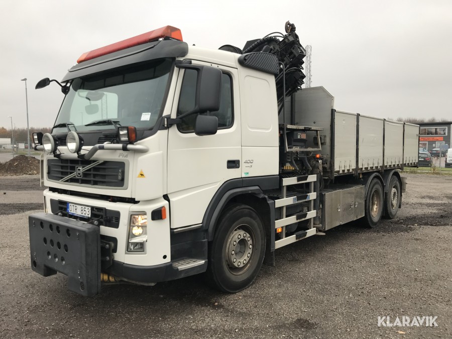 Tippbil Volvo FM 400 med kran 