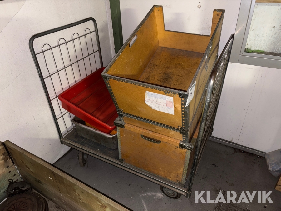 Vagn & förvaringslådor