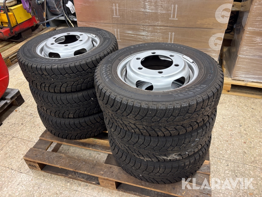 Däck med fälg Nokian Hakkapeliitta CR4 195/70R15C 6 st