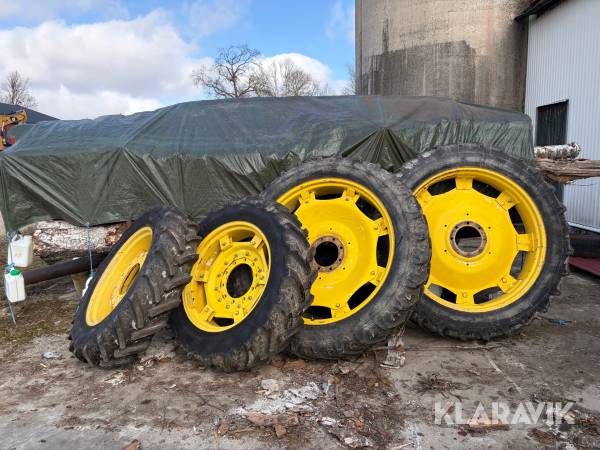 Spruthjul/Smalhjul Kleber 300/95R46 samt 320/85R32 4 st