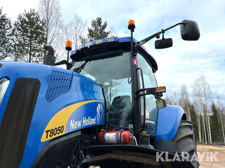 Traktor New Holland T8050, Torsby, Klaravik auktioner