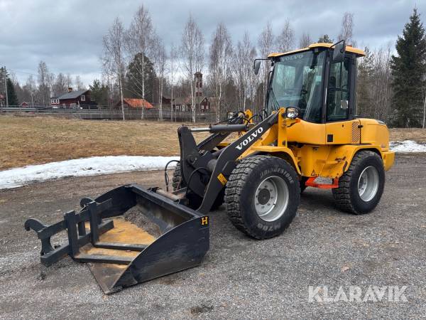 Hjullastare Volvo L30G med redskap