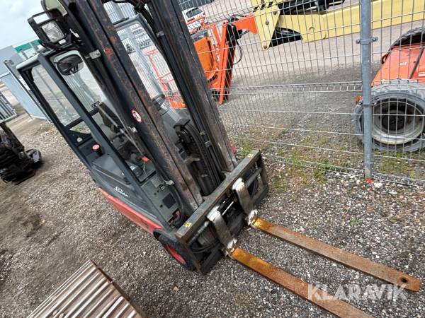Motviktstruck Linde E16C-02