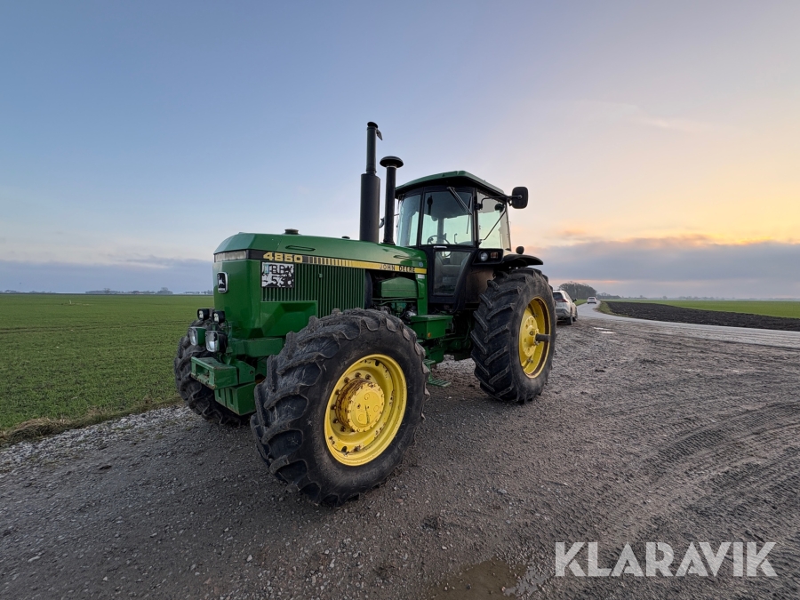 Traktor John Deere 4850
