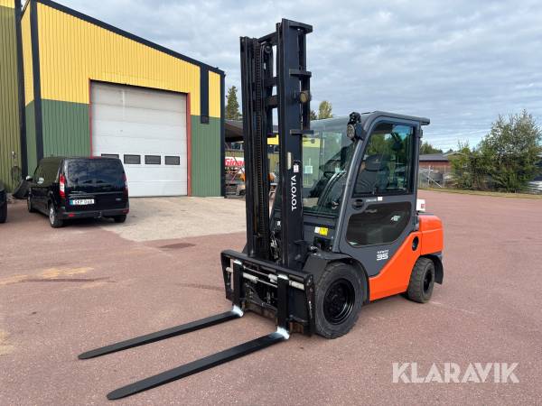 Dieseltruck Toyota 52-8FDJF35 med våg