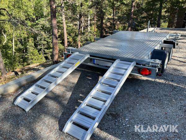 Personbilssläp/containersläp/maskinsläp Humbaur 3500kg med containerfästen