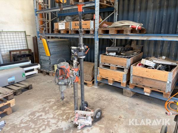 Kärnborrmaskin med stativ Husqvarna DM 340