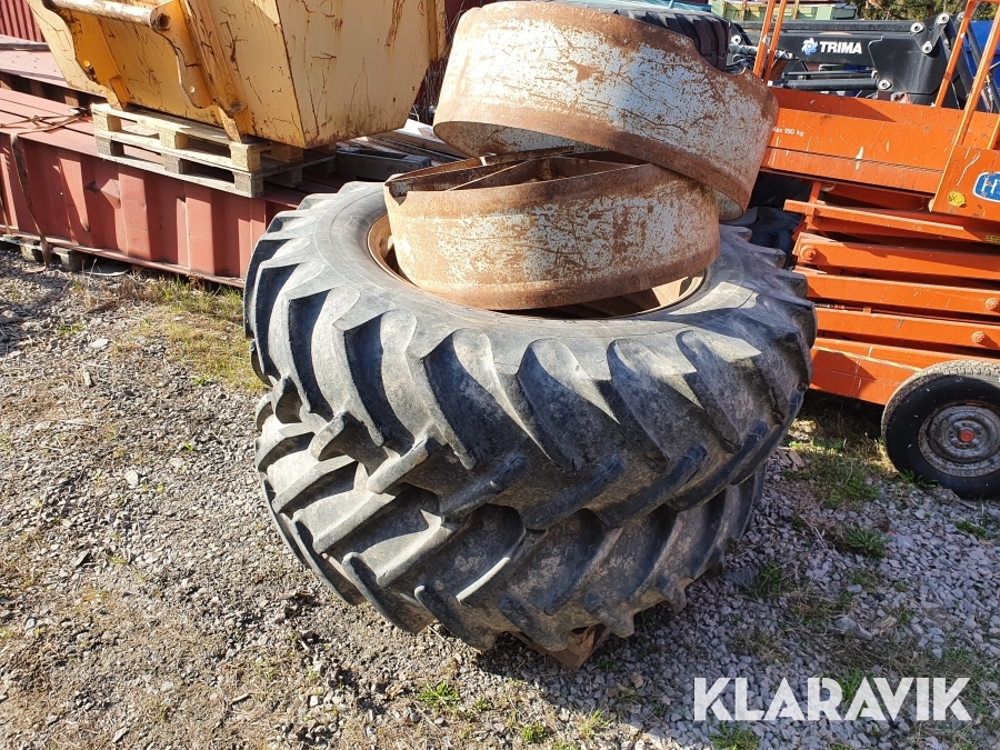 Dubbelmontage till traktor Hankook 18.4/15-38